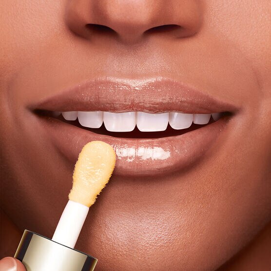LIP COMFORT OIL 01